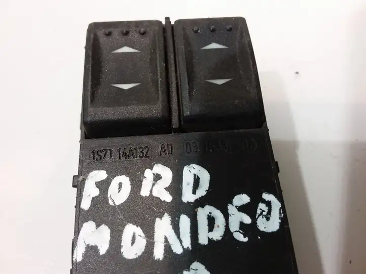 Ford Mondeo Mk III (2000 - 2007) 1S7T14A132AD Блок кнопок стеклоподъемников — фото 2