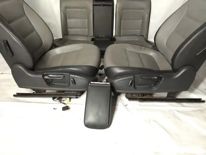 Volkswagen Jetta VI (2011 - 2018) Комплект отделки дверей — фото 13