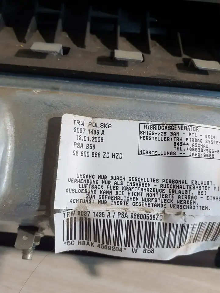Citroen C4 I Picasso (2006 - 2013) 96600568ZD Коленная подушка безопасности — фото 2