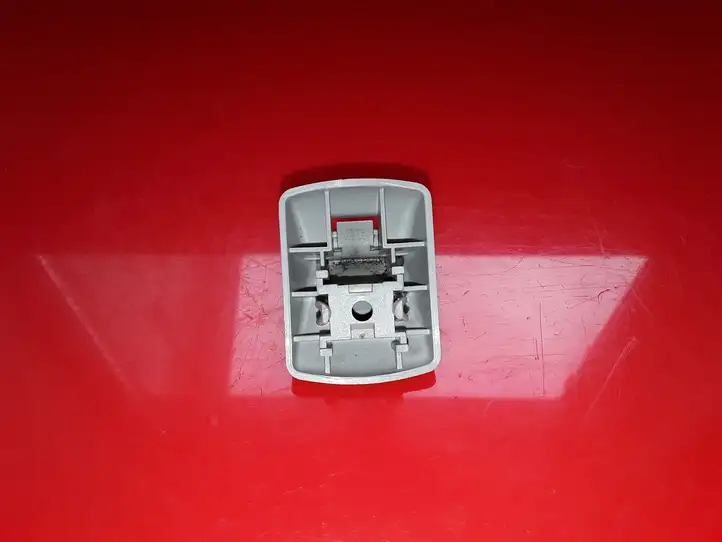 Ford Mondeo MK IV (2007 - 2014) Крепление солнцезащитного козырька — фото 2