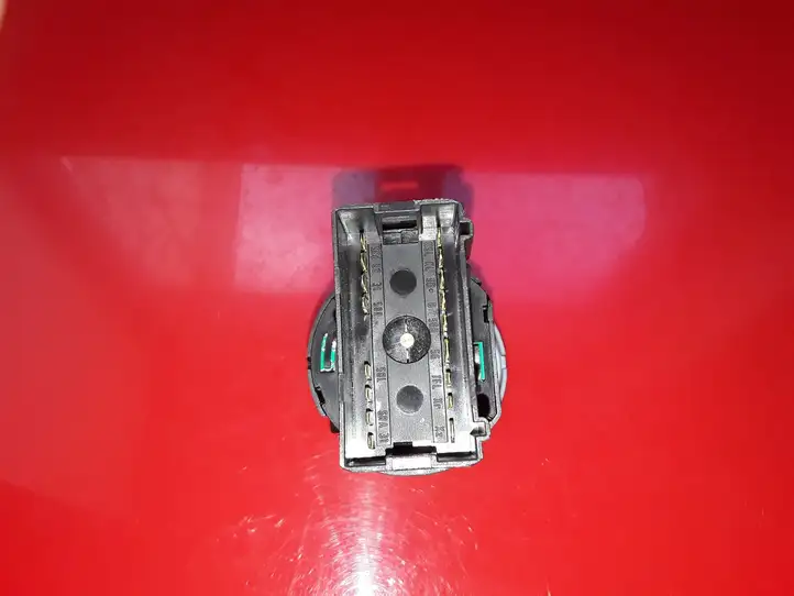 Seat Exeo (3R) (2008 - 2013) 3R0941531A Включатель фонарей — фото 2