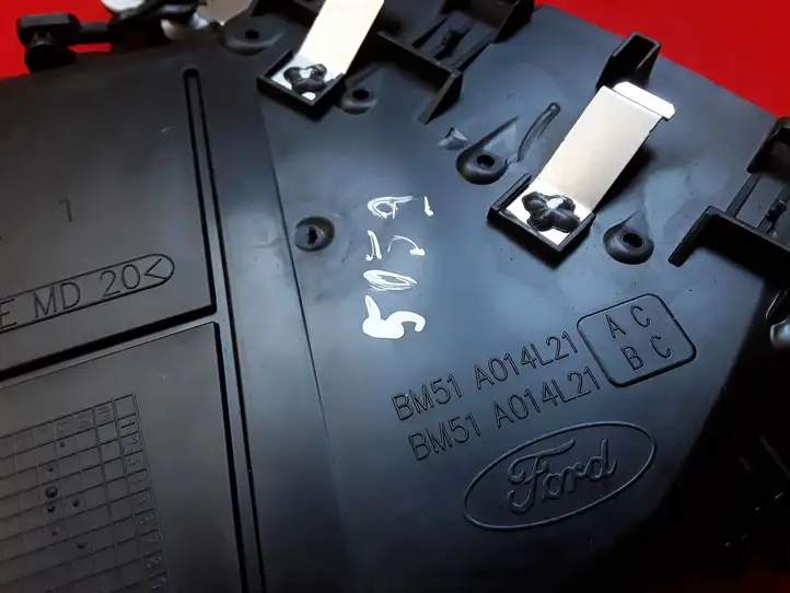 Ford Focus (2011 - 2015) BM51A014L21AC Центральный воздушный дефлектор — фото 3