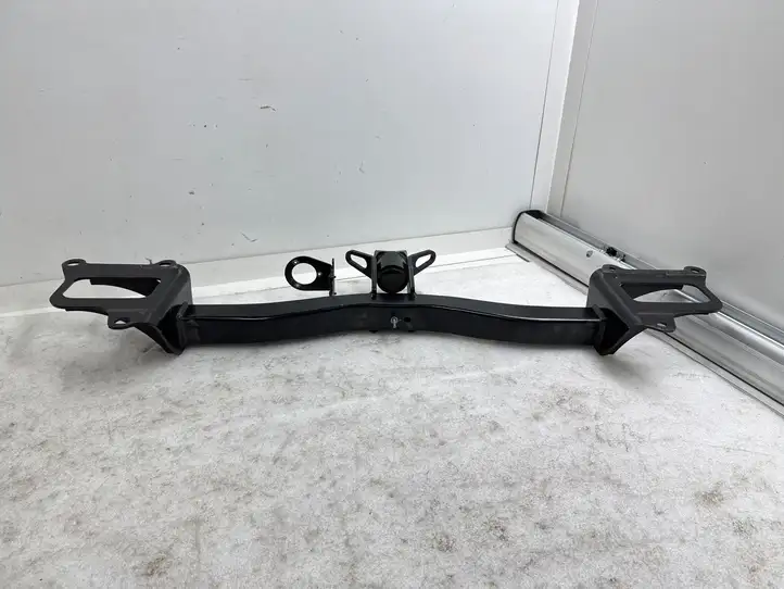 Tesla Model 3 (2024 - ) 167011100C Дополнительные крепления фаркопа — фото 9