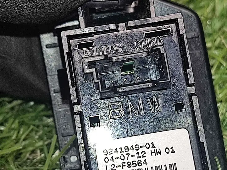 BMW 5 F10 F11 (2009 - 2016) 9241949 Блок кнопок стеклоподъемников — фото 3