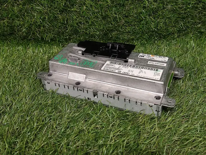 Audi Q7 (2005 - 2009)  4F0919603B Экран/ дисплей / маленький экран