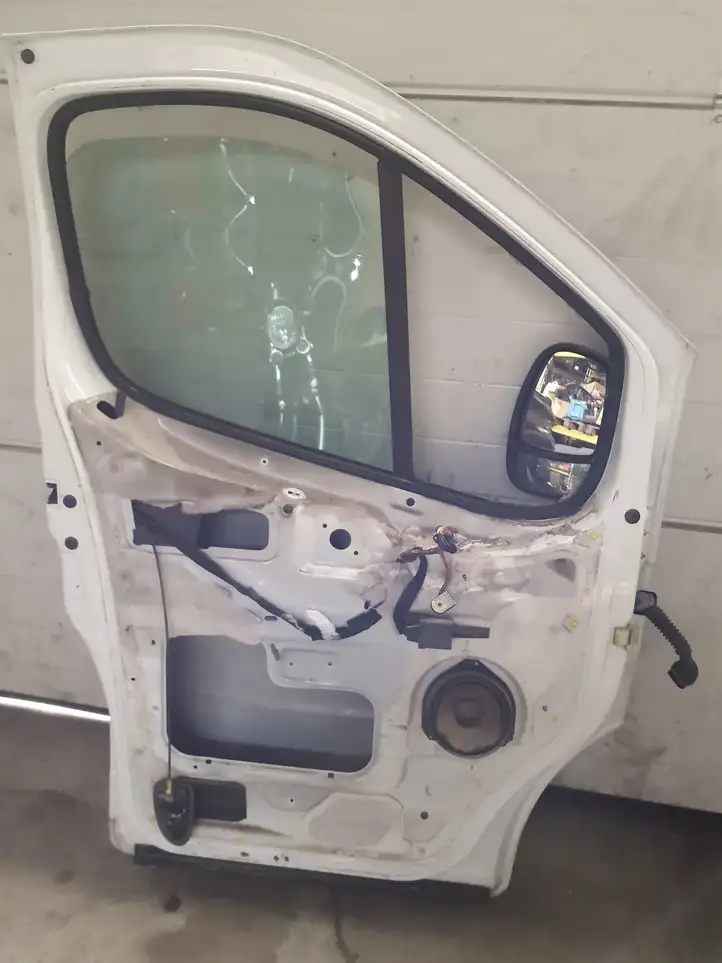 Renault Trafic II (X83) (2002 - 2014) Дверь — фото 5