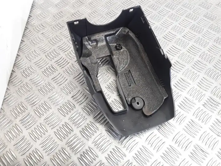 Ford Focus (2015 - 2019) F1EB3533B Нижняя отделка панели приборов — фото 2