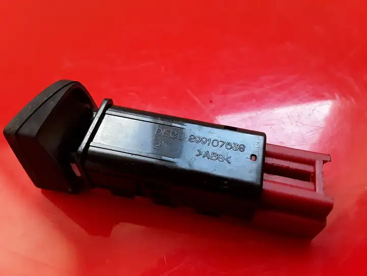 Chevrolet Captiva (2011 - 2013) 299107636 Включатель обогрева — фото 3