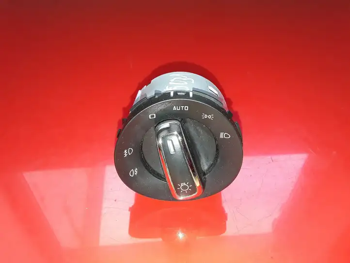Skoda Superb B6 (3T) (2008 - 2015) 3T0941431B Включатель фонарей — фото 1