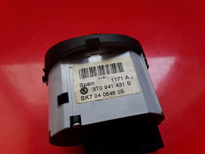 Skoda Superb B6 (3T) (2008 - 2015) 3T0941431B Включатель фонарей — фото 3