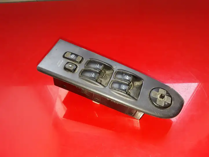 Hyundai Trajet (2000 - 2004) 621W02250 Кнопка стеклоподъемников — фото 1