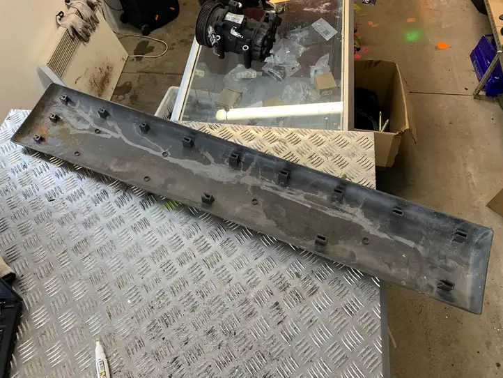 Renault Trafic II (X83) (2002 - 2014)  8200036081 Молдинги (отделка) раздвижных дверей