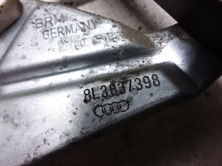 Audi A3/S3 8L (1996 - 2000) 8L3837754 Рамка стекла передней двери — фото 4
