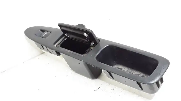 Toyota Avensis Verso (2001 - 2004) 7427144110 Блок кнопок стеклоподъемников — фото 3