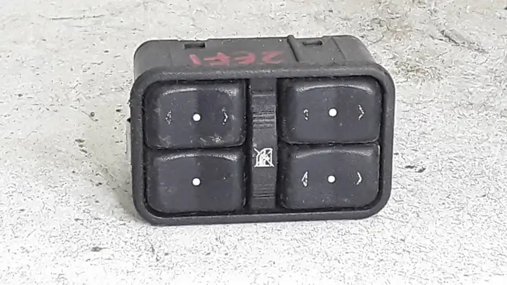 Opel Zafira A (1999 - 2003) 13363401 Кнопка стеклоподъемников — фото 1