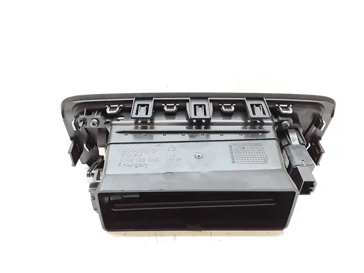 Volvo S60 (2010 - 2013) 9123681 Центральный воздушный дефлектор — фото 2