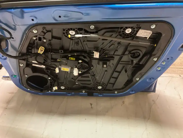 Kia Sportage (2018 - 2021) Дверь — фото 9