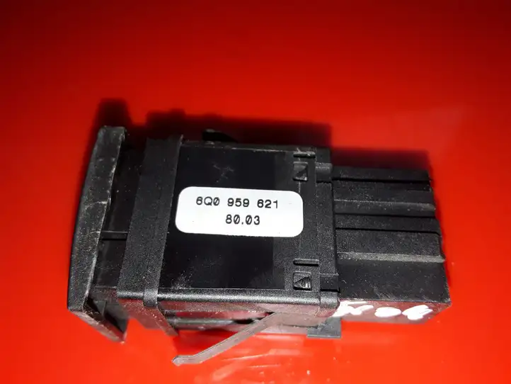 Volkswagen Polo (2001 - 2005) 6Q0959621 Кнопка обогрева стекла — фото 4