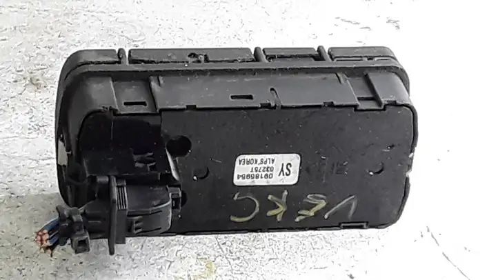 Opel Vectra C (2002 - 2005) 09185954 Блок кнопок стеклоподъемников — фото 2