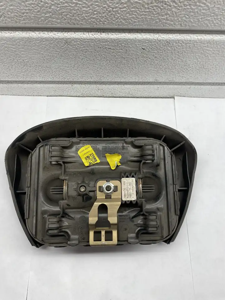 Renault Laguna (2001 - 2005)  8200071201C Подушка безопастности руля