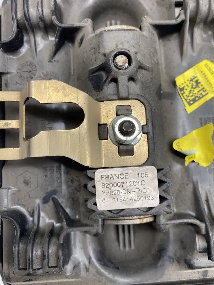 Renault Laguna (2001 - 2005)  8200071201C Подушка безопастности руля