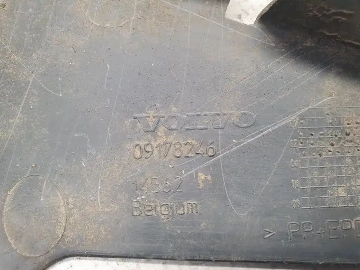 Volvo V70 (2000 - 2004) 09178246 Другая часть кузова — фото 3