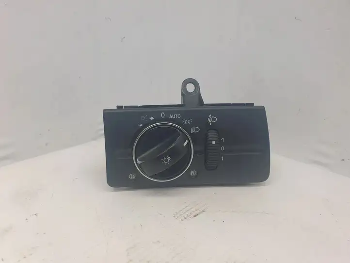 Mercedes-Benz E W211 (2002 - 2009) 2115450904 Включатель фонарей — фото 3
