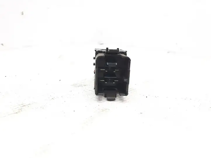 (2005 - 2010) 3C0953509 Включатель аварийных фонарей — фото 2