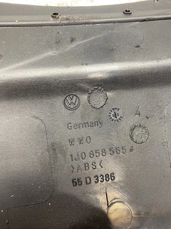 Volkswagen Golf IV (1998 - 2005) 1J0858565 Обшивка рулевой колонки — фото 4