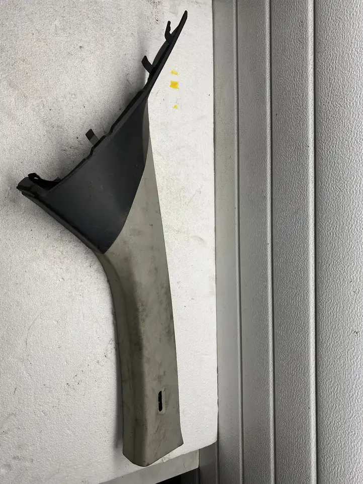BMW i3 (2013 - ) 5143 Верхняя обшивка стойки B — фото 1