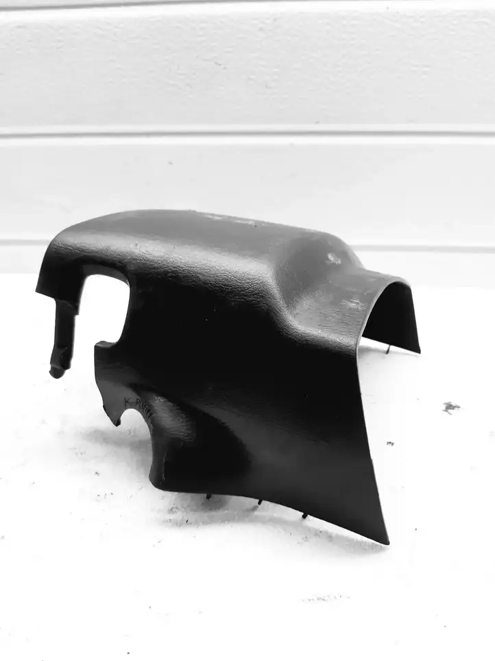 Toyota Avensis Verso (2004 - 2009) 4528628350 Обшивка рулевой колонки — фото 1