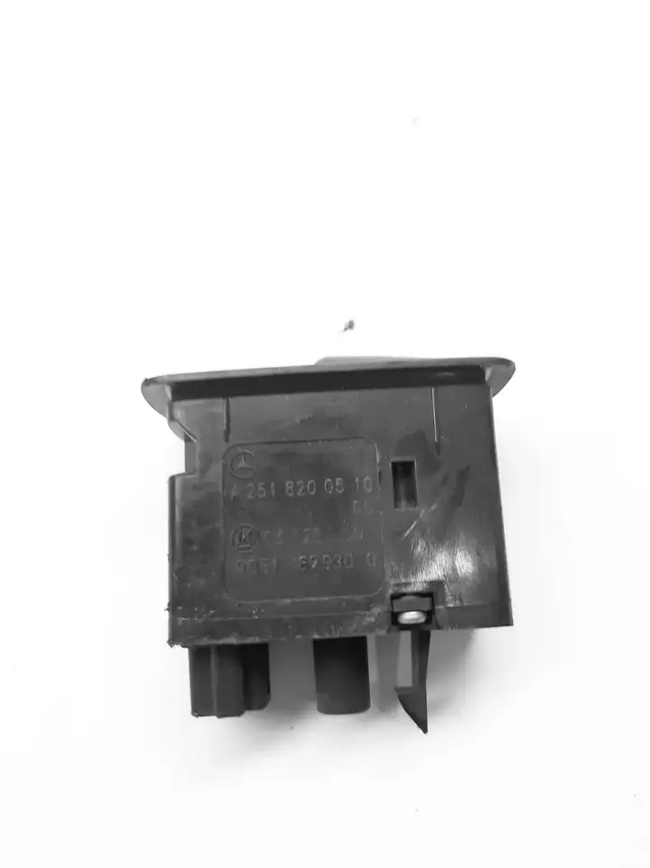 Toyota RAV 4 (XA20) (2000 - 2005) 9051679300 Блок кнопок стеклоподъемников — фото 3