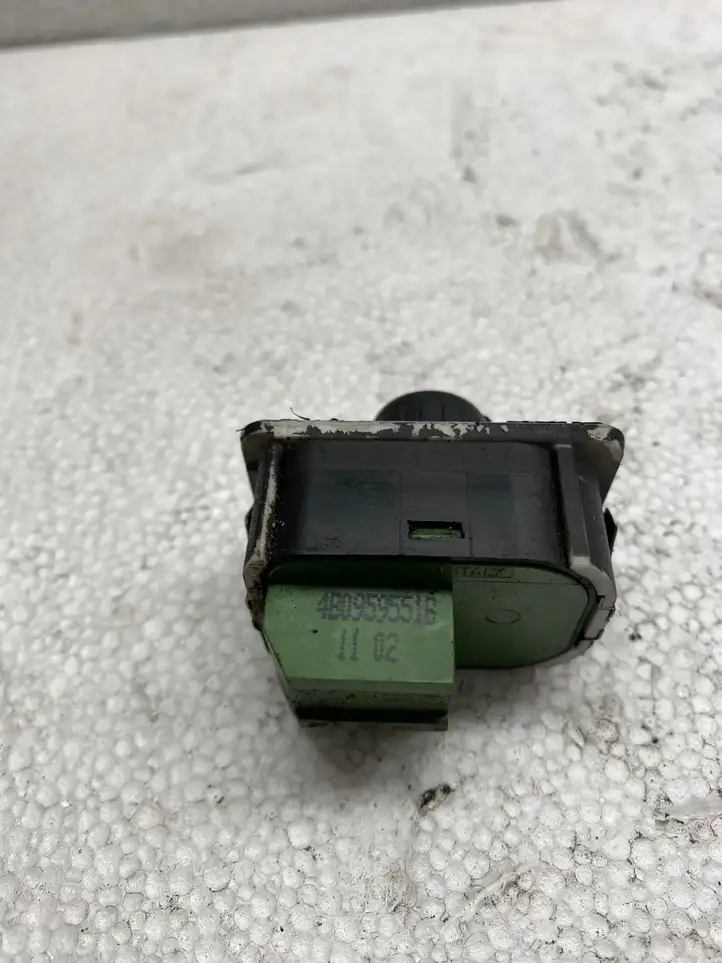 Audi A6 S6 C5 4B (2001 - 2004) 4B09595516 Другие включатели / ручки/ переключатели — фото 3
