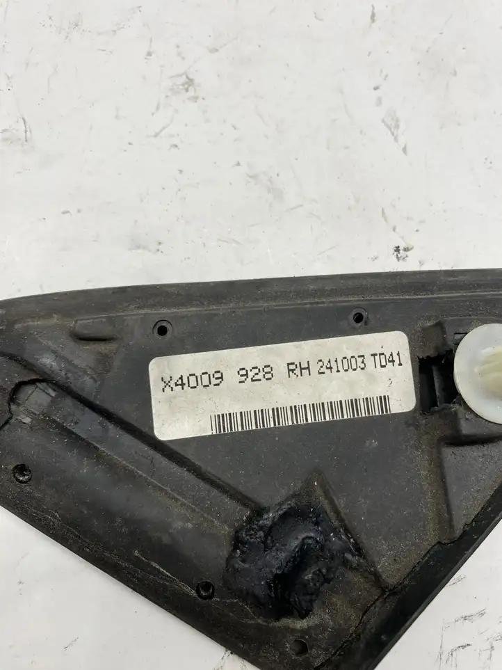 Toyota Avensis T250 (2006 - 2009) X4009928 Прочая отделка передней двери — фото 3