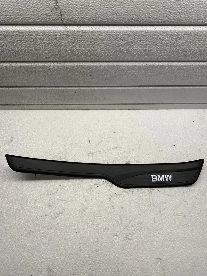 BMW 3 E90 E91 (2005 - 2012) 7060286 Наружная отделка заднего порога — фото 1