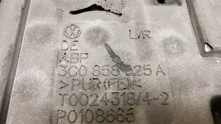 Volkswagen PASSAT B6 (2005 - 2010) 3C0858525A Обшивка рулевой колонки — фото 5