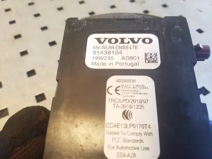 Volvo XC90 (2019 - ) 31438104 GPS антенна — фото 2