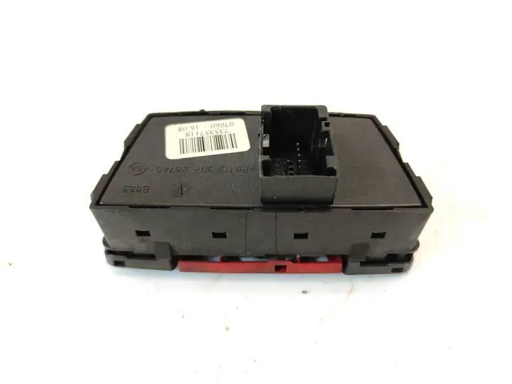 Fiat Panda II (2004 - 2011) 735357118 Включатель аварийных фонарей — фото 3