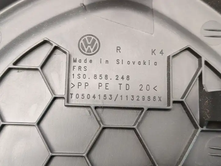 Volkswagen Up (2011 - ) 1S0858248 Боковая отделка панели приборов — фото 2