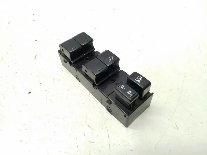 Subaru Impreza IV (2013 - 2016) Кнопка стеклоподъемников — фото 1