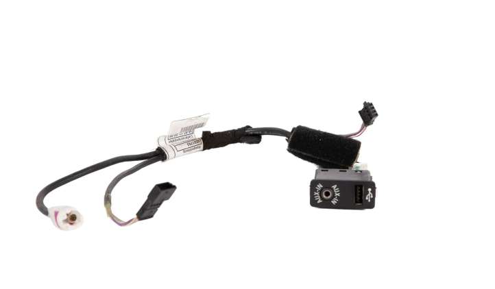 9231763 BMW 3 E90 E91 USB jungtis