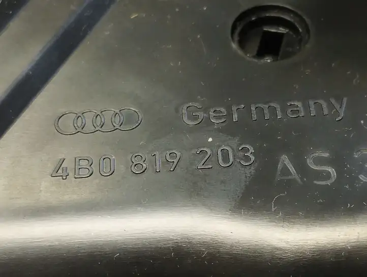 Audi A6 S6 C5 4B (1997 - 2001) 4B0819203 Задний воздушный дефлектор — фото 6