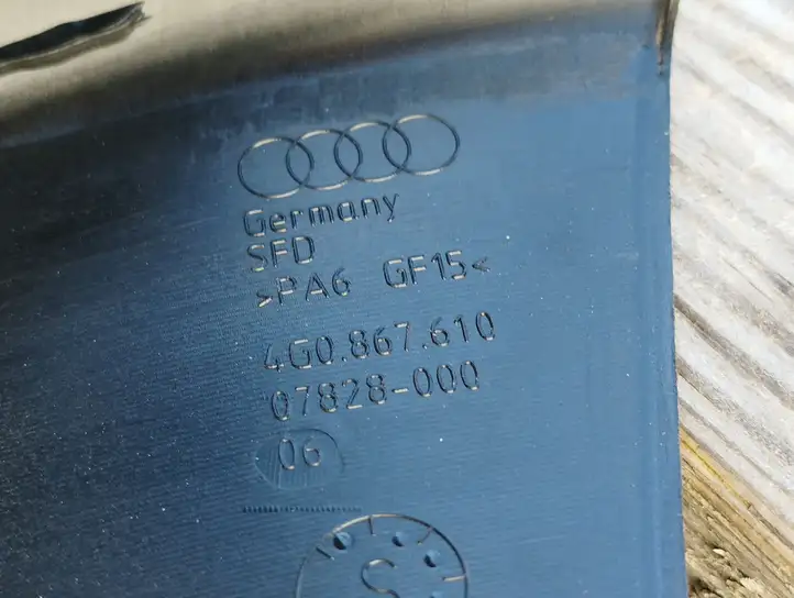 Audi A6 C7 (2011 - 2014) 4G0867610 Накладка стекла передней двери — фото 2