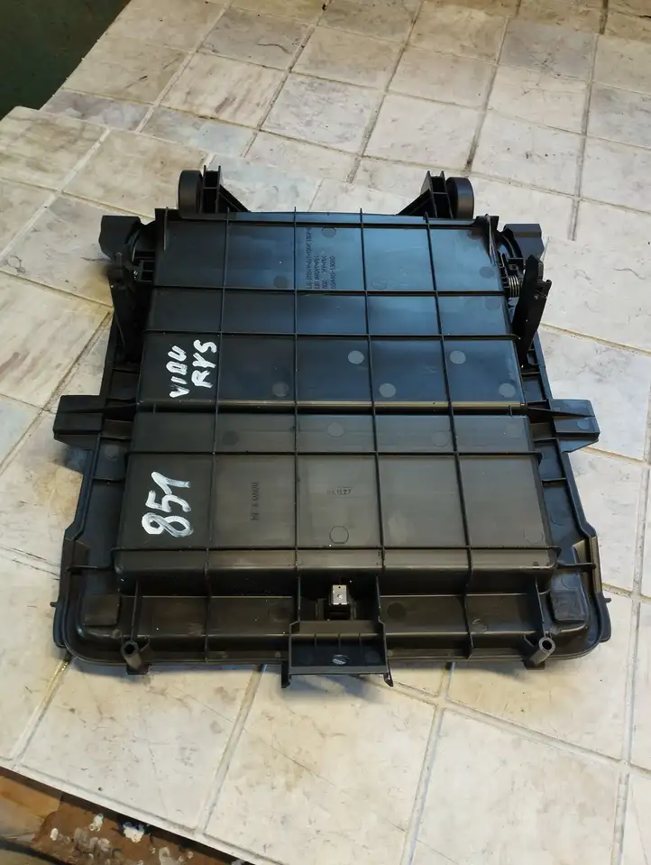 Toyota Corolla Verso E121 (2001 - 2004) 5544013010 Вещевой ящик — фото 6