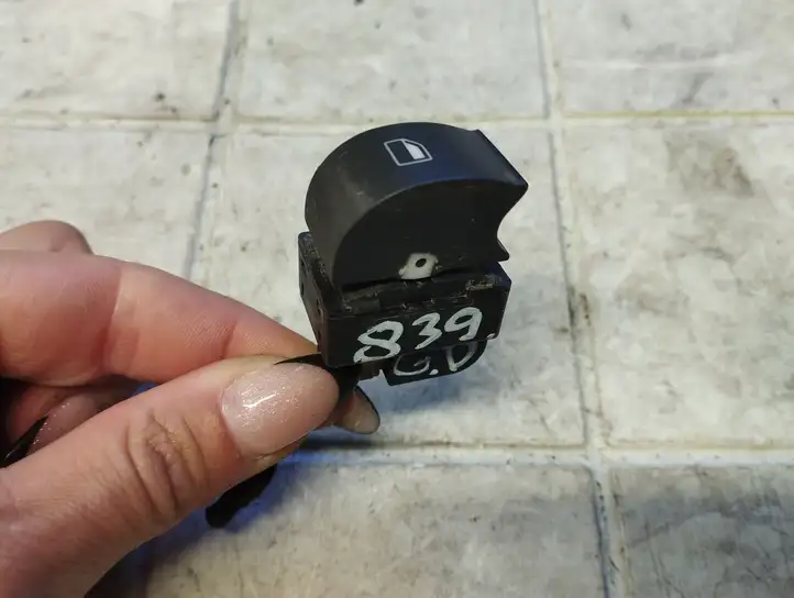 Audi A4 S4 B6 8E 8H (2000 - 2006) 8Z0959855B Кнопка стеклоподъемников — фото 3