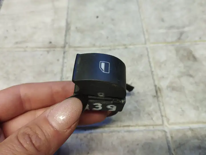 Audi A4 S4 B6 8E 8H (2000 - 2006) 8Z0959855B Кнопка стеклоподъемников — фото 1