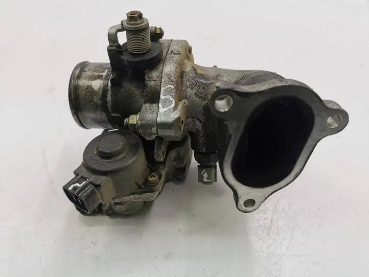 Toyota Corolla Verso AR10 (2004 - 2009) 8967221020 Дроссельная заслонка — фото 1