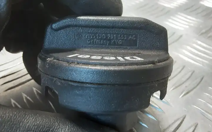 Audi A6 S6 C6 4F (2004 - 2008) 1J0201553AC Крышка топливного бака — фото 3