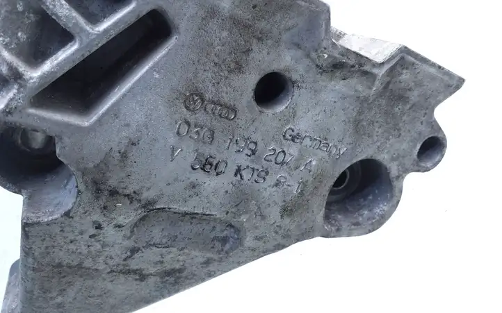 Skoda Octavia Mk2 (1Z) (2004 - 2013) 03G199207A Кронштейн двигателя — фото 3