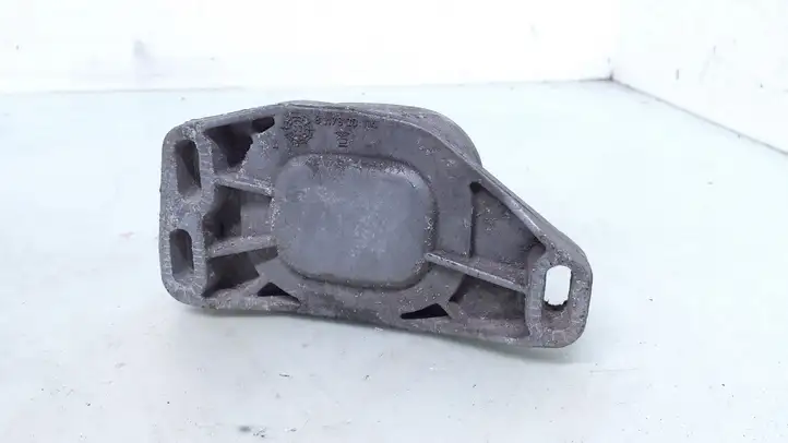 Volkswagen PASSAT B5.5 (2001 - 2005) 8D0199335Q Кронштейн двигателя — фото 2